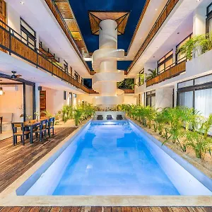 irie-tulum-boutique-hotel.allrivieramayahotels.com/